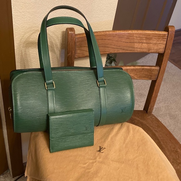 Louis Vuitton Handbags - Louis Vuitton Soufflot w/Dust Bag & Elise Wallet Borneo Green Epi Like New!